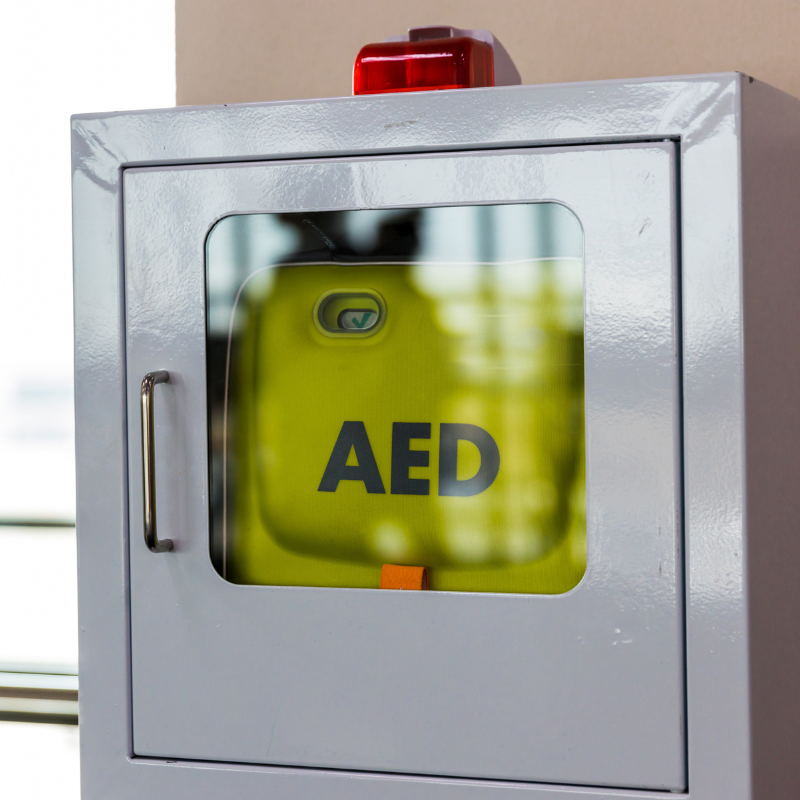 Wall mounted AED station